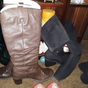 2 pair of boots brown or black